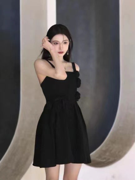 Three Quarters Three-Dimensional Flower Black Dress