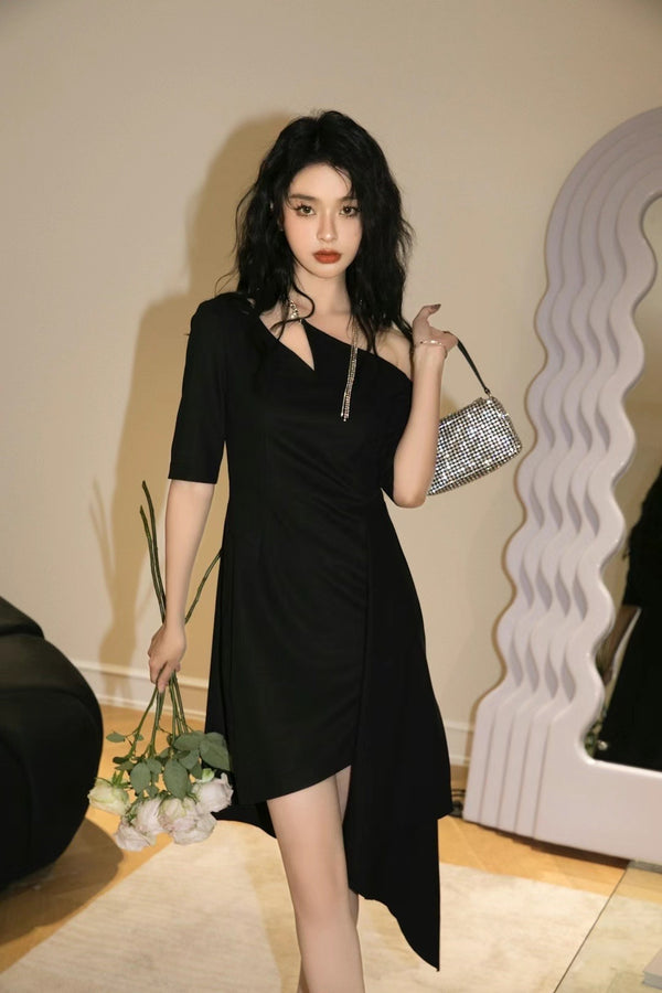 Re-re-de Black Slim-Fit Dress