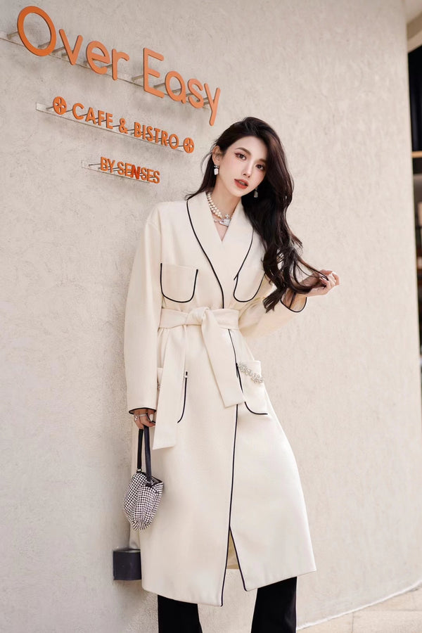 MME WYNN White Line Diamond Chain Coat